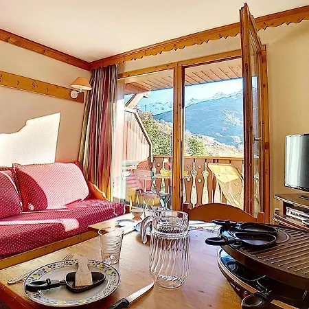 2 Pieces Avec Balcon Expose Sud, Depart Aux Pieds, Au Coeur Des Bruyeres - Fr-1-344-998 Apartment Les Bruyeres